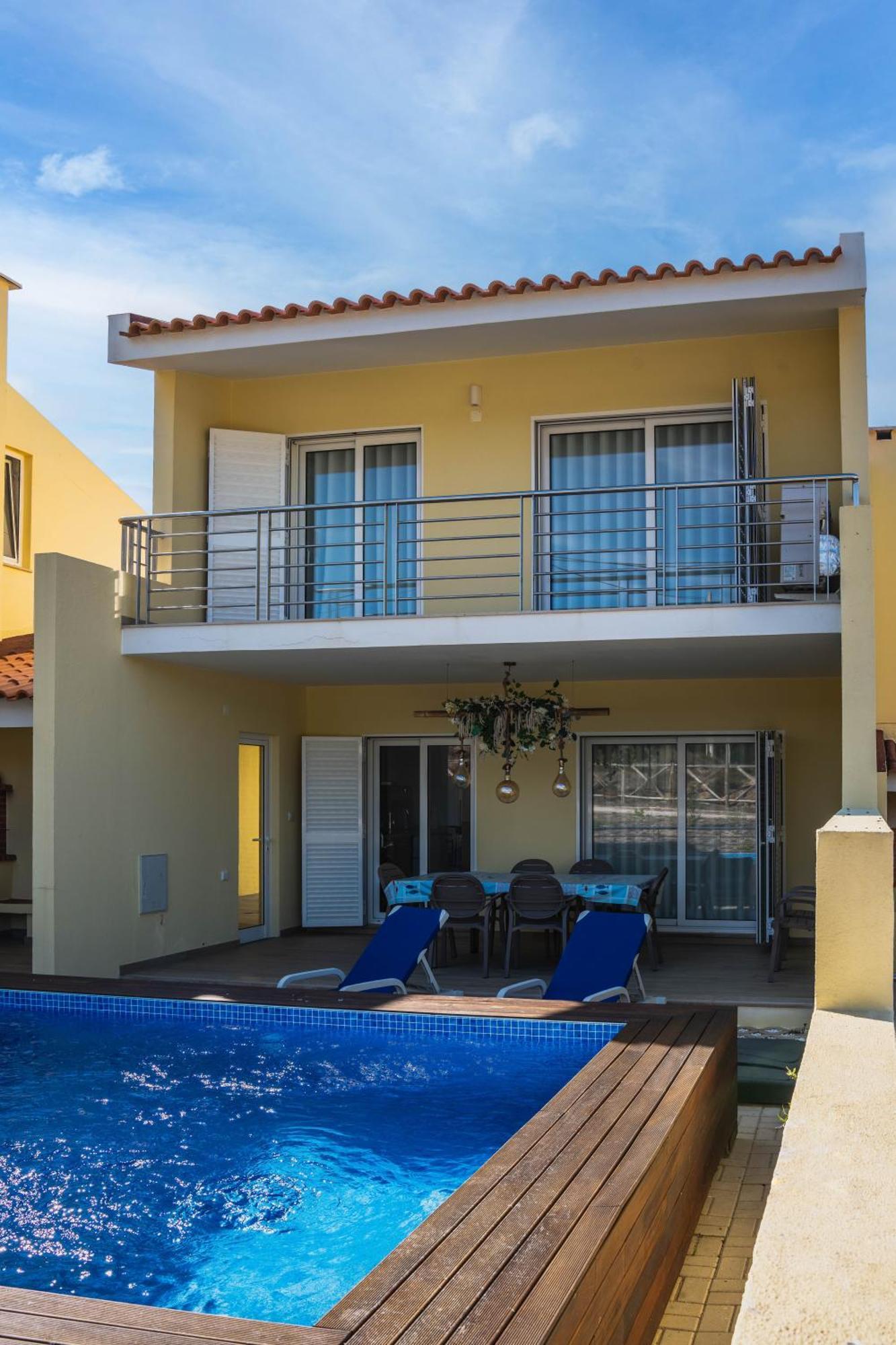 Resort Holidays Назаре Екстериор снимка